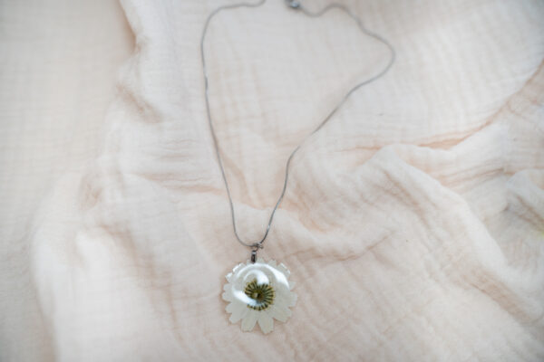 Collier Fleur de Marguerite – Image 3