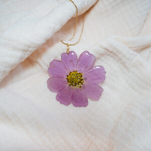 collier fleur de cosmos